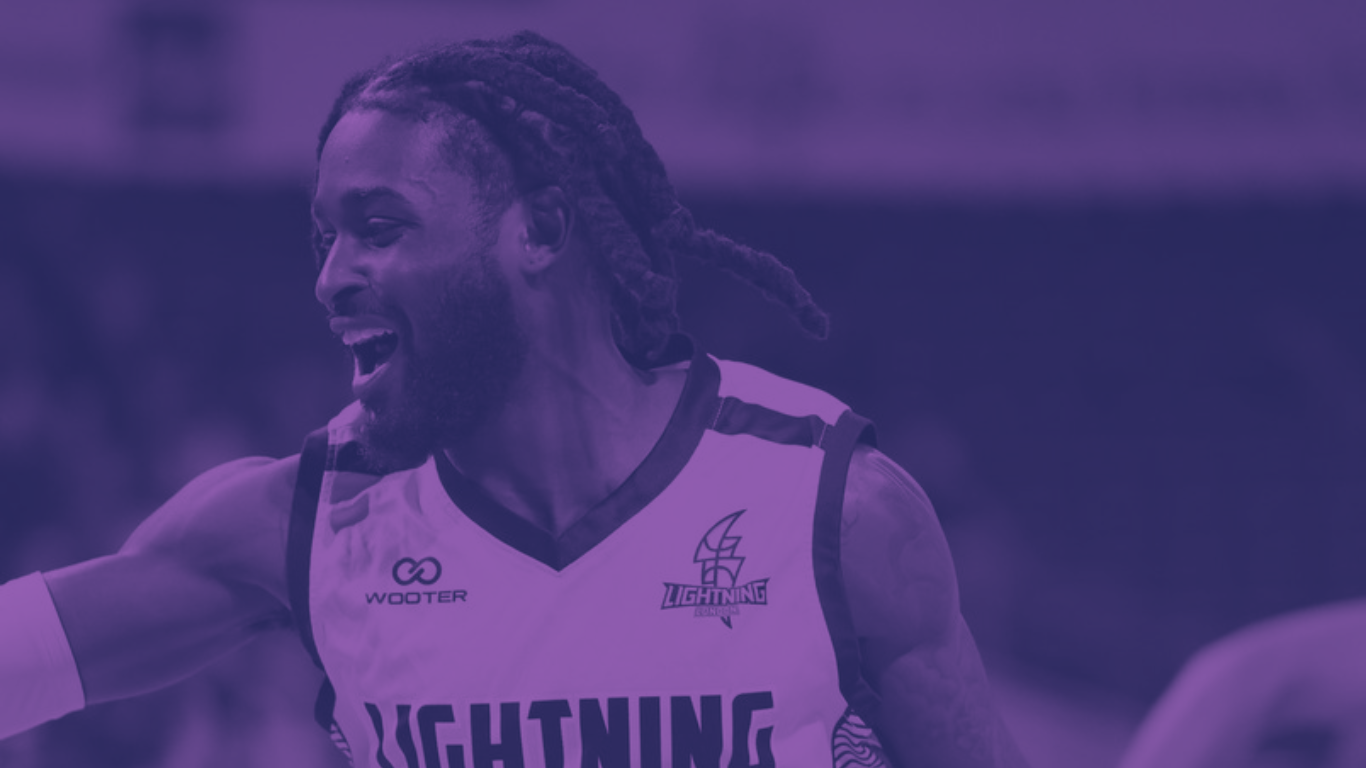 London Lightning Shine Bright in Support of Women&rsquo;s Abuse Prevention